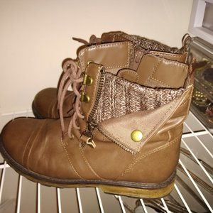 Size 5 Cozy Light Brown Boots
